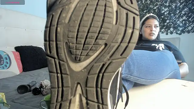 Shantal  G online show from 01-19-26, 04:22