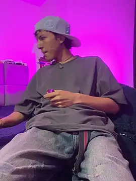 NaytonFreeman online show from 11-06-25, 11:33