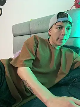 NaytonFreeman online show from 02-11-26, 12:32