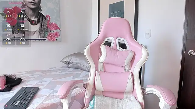 Lhia  online show from 10-06-25, 06:05