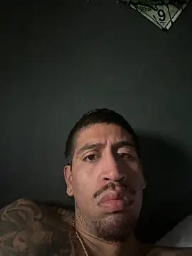Snapshot of busnfatnutsLildee chatting on 03-31-26, 03:56 busnfatnutsLildee online show from 03-31-26, 03:56