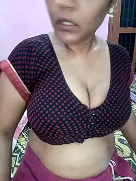 Snapshot of KannadaTamilTeluguBeauty chatting on 04-29-26, 06:25 KannadaTamilTeluguBeauty online show from 04-29-26, 06:25