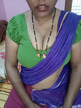 Snapshot of KannadaTamilTeluguBeauty chatting on 06-20-26, 03:31 KannadaTamilTeluguBeauty online show from 06-20-26, 03:31