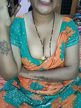 Snapshot of KannadaTamilTeluguBeauty chatting on 06-30-26, 06:53 KannadaTamilTeluguBeauty online show from 06-30-26, 06:53