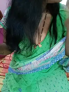 Snapshot of KannadaTamilTeluguBeauty chatting on 07-03-26, 03:46 KannadaTamilTeluguBeauty online show from 07-03-26, 03:46