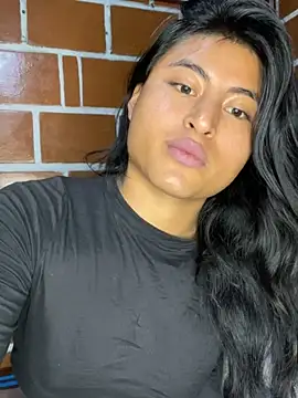 Michelle Narvaez online show from 12-20-25, 12:18