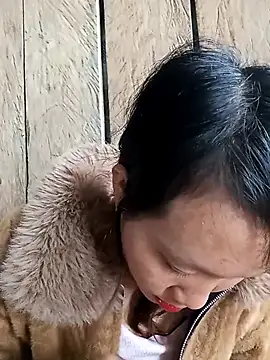 bonnie-00 online show from 12-14-25, 02:28