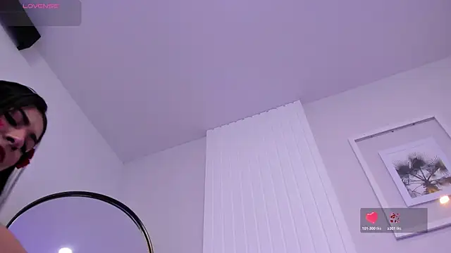 Snapshot of cherry_skinny_ chatting on 05-10-26, 03:44 cherry skinny online show from 05-10-26, 03:44