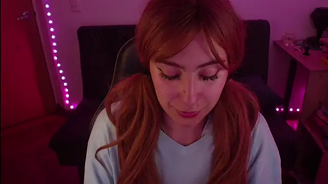 Miacatsito3 online show from 10-23-25, 04:34