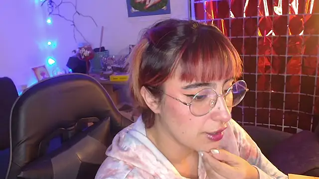 Miacatsito3 online show from 03-05-26, 03:24