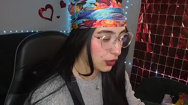 Miacatsito3 online show from 05-24-26, 02:27