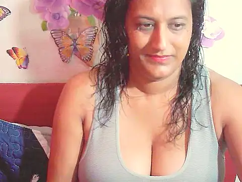 Indiansexyboobs18 online show from 09-23-25, 08:50
