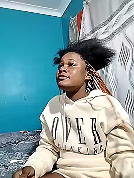 BlondieBitch online show from 11-21-25, 12:10