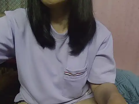 Snapshot of AmyChan086 chatting on 12-21-25, 01:18 AmyChan086 online show from 12-21-25, 01:18