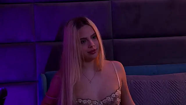 YssabelFox online show from 11-16-25, 04:12