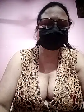 thehotlady online show from 11-20-25, 09:53