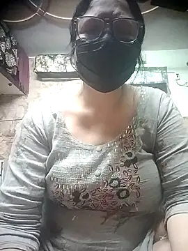 thehotlady online show from 02-24-26, 07:01