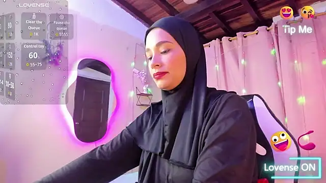 ShanaJamil online show from 10-14-25, 12:06