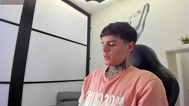 Declan-Fox online show from 11-12-25, 05:08