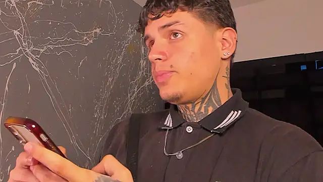 Declan-Fox online show from 11-20-25, 04:45