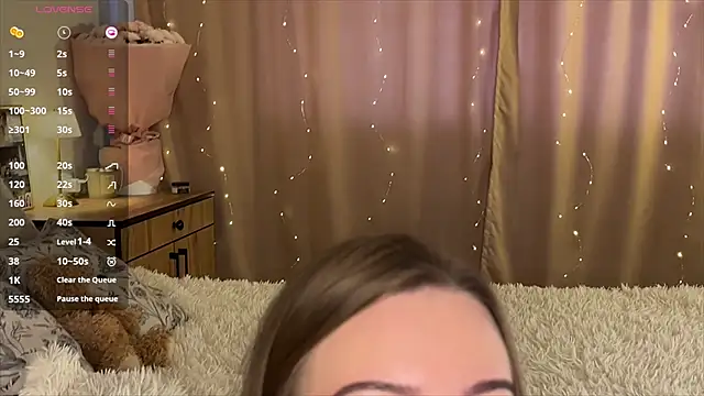 Amelia Ray  online show from 04-16-26, 08:59