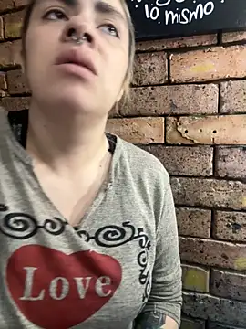 Snapshot of AlissaSpellman chatting on 10-02-25, 06:59 AlissaSpellman online show from 10-02-25, 06:59