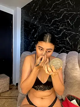 Isabella Montoya online show from 09-21-25, 12:07