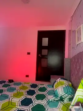 Isabella Montoya online show from 10-24-25, 04:03