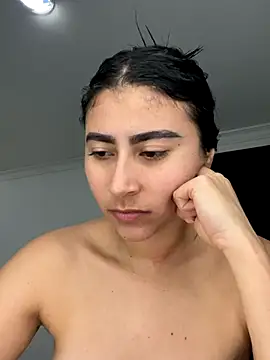 Isabella Montoya online show from 11-08-25, 07:23