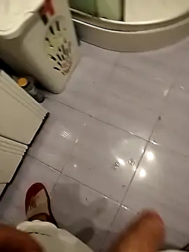 Snapshot of lolo699 chatting on 10-29-25, 06:26 lolo699 online show from 10-29-25, 06:26