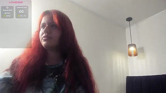 Snapshot of _ruby_red chatting on 10-08-25, 04:10 ruby red online show from 10-08-25, 04:10