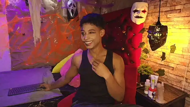 CoffeNaughty nom online show from 10-30-25, 05:20