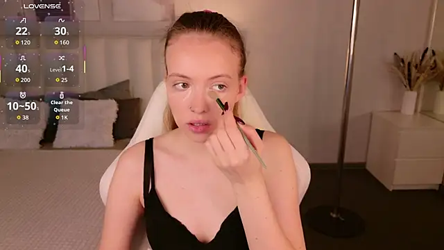 SallyPinkman online show from 09-21-25, 09:11