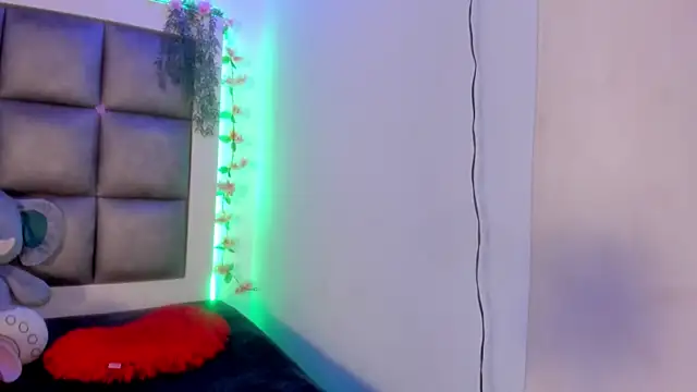 abbiecollins js online show from 06-30-26, 05:30