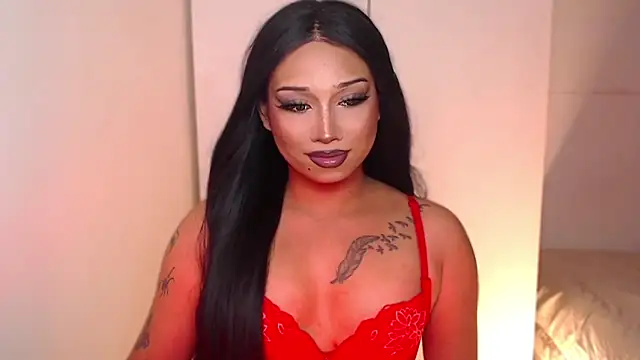 Snapshot of WomanOfYourDreams chatting on 09-17-25, 03:30 WomanOfYourDreams online show from 09-17-25, 03:30