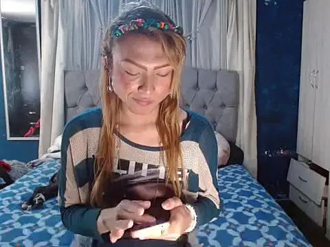 skarleth hot21 online show from 10-22-25, 06:40