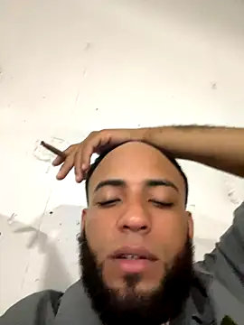 LeoPR00 online show from 09-24-25, 02:37