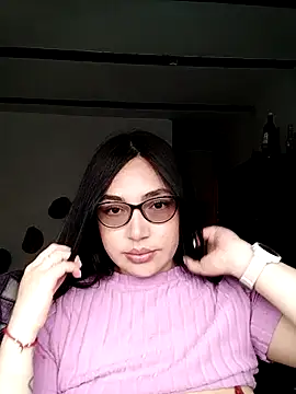 Damian and Jennifer online show from 04-13-26, 07:52