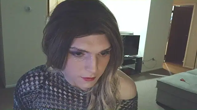 Snapshot of EnbyGamerChick chatting on 09-15-25, 02:44 EnbyGamerChick online show from 09-15-25, 02:44