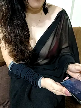 Snapshot of sassy_aly007 chatting on 10-11-25, 05:44 sassy aly007 online show from 10-11-25, 05:44