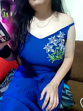 Snapshot of sassy_aly007 chatting on 10-19-25, 05:24 sassy aly007 online show from 10-19-25, 05:24