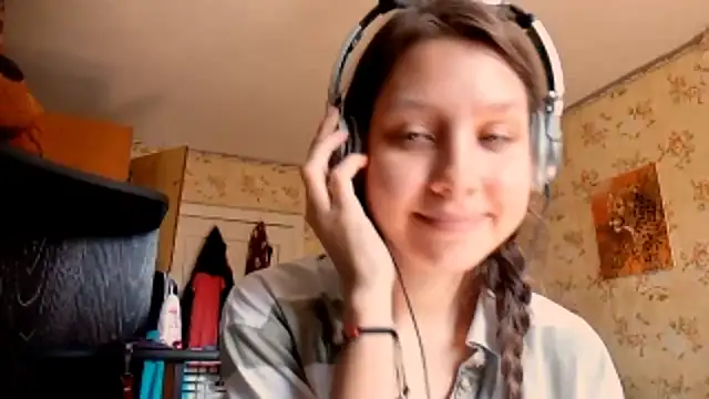 QutieDaSweet online show from 09-18-25, 07:32