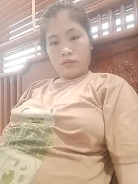 Luyen004 online show from 10-14-25, 12:22