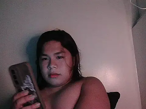 Snapshot of Huntrix2025 chatting on 05-16-26, 01:43 Huntrix2025 online show from 05-16-26, 01:43
