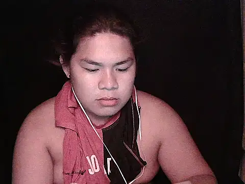Snapshot of Huntrix2025 chatting on 05-19-26, 03:07 Huntrix2025 online show from 05-19-26, 03:07