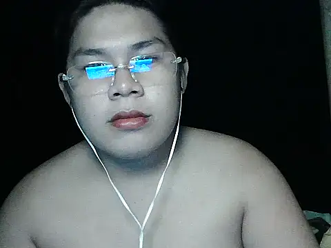 Snapshot of Huntrix2025 chatting on 05-25-26, 02:01 Huntrix2025 online show from 05-25-26, 02:01