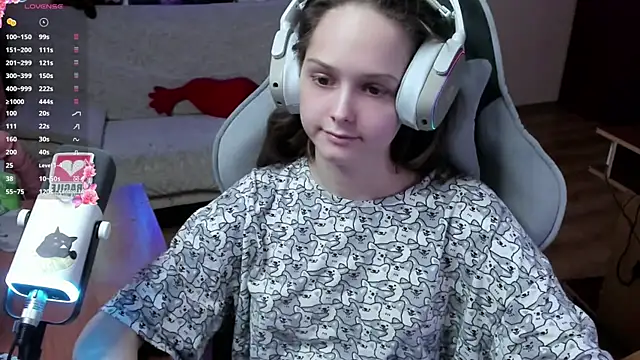 SharybbFace online show from 02-17-26, 03:08