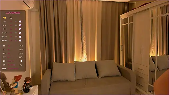 Snapshot of bootyfruttycutie chatting on 09-27-25, 06:57 bootyfruttycutie online show from 09-27-25, 06:57