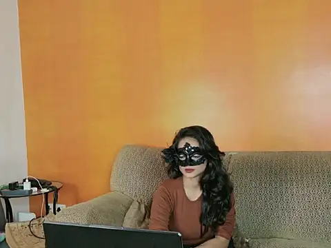 veronica 97 online show from 10-14-25, 05:14