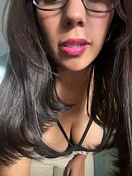 Snapshot of Nicol_X chatting on 05-19-26, 03:29 Nicol X online show from 05-19-26, 03:29